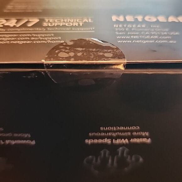 Netgear Nighthawk AX2400 5-Stream WiFi 6 Router - Picture 4 of 5